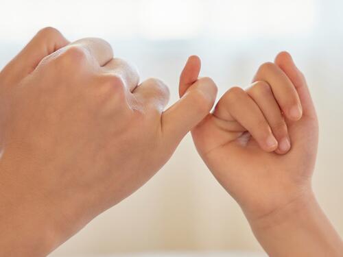 收养的孩子患重病,养父母“萌生退意”?小心违法-1 收养的孩子患重病,养父母“萌生退意”?小心违法-1