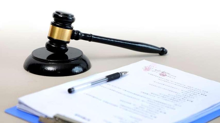 冠领律师代理深圳劳动仲裁案，帮被裁女子争取满意补偿结果