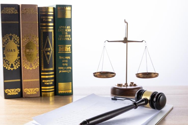 与同事发生冲突故意伤害，冠领律师依法辩护助嫌疑人获不起诉决定