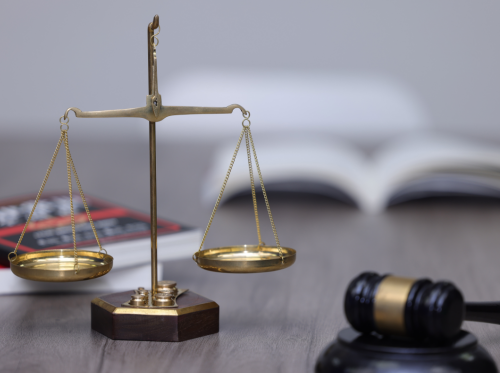 女子费心借给好友200万元却被拖欠,冠领律师筑牢证据链助其锁定还款责任-2 女子费心借给好友200万元却被拖欠,冠领律师筑牢证据链助其锁定还款责任-2